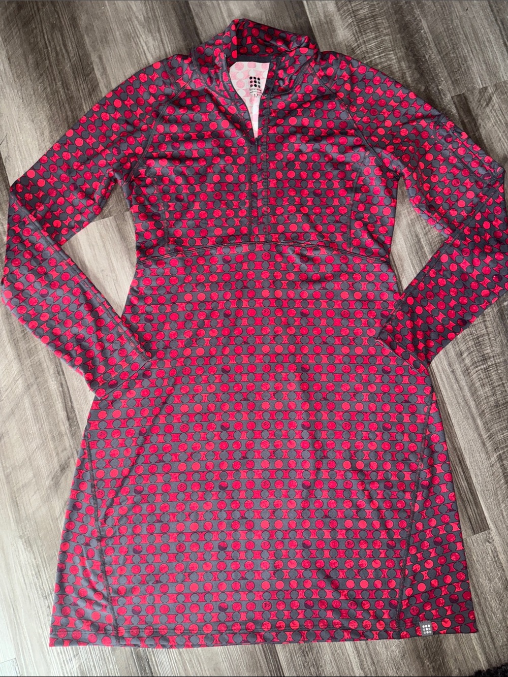 Title Nine medium dream dress red grey women’s athletic long sleeve tennis